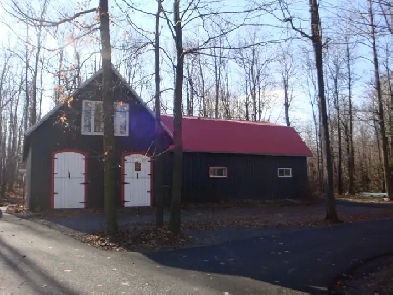 Fermette à Louer avec écurie et bachelor Image# 1