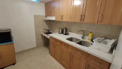 Airbnb Warden/Steels Basement apartment AVAILABLE JUNE 1st Image# 2