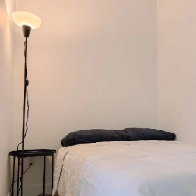 Private room for rent Image# 1