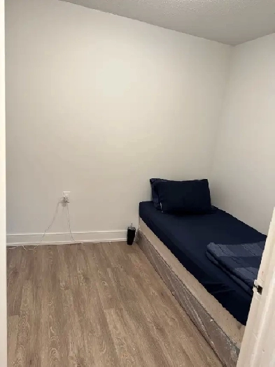 Room for rent Image# 6