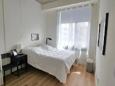 5 1/2 Townhouse-Style Condo on 2 Levels Image# 1