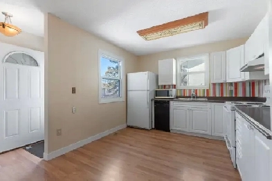 Full House for Rent with Basement and with Garage Image# 5