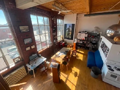 Live/Work Artist Studio Loft – Junction – All Inclusive Image# 1