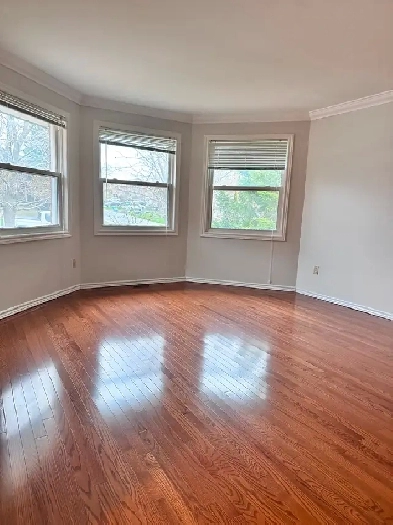 Family-Friendly Main Floor I 3 Bdrm I 2 Bath - Peterborough Image# 1