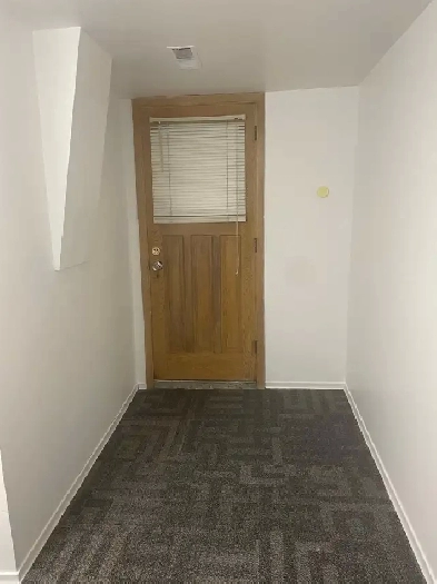 ONE BEDROOM, ONE BATH BASEMENT APARTMENT Image# 3