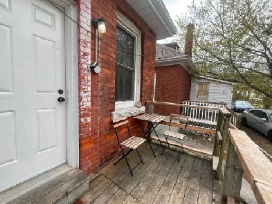 2 Bed 1 Bath Kingston Apartment (10 minutes from campus) Image# 9