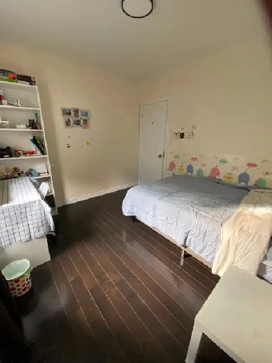 Cozy room in eastyork available from May 13th,single/couple Image# 5
