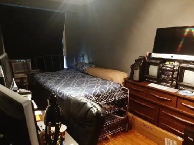 ROOM FOR RENT JUNE 1ST SOUTH ETOBICOKE/ NEAR LAKE Image# 7