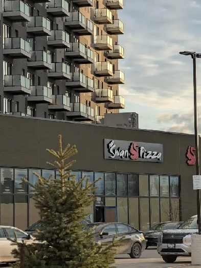 Room available for girls only! Image# 1