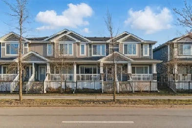 Affordable 3 BED 3 BATH Townhouse - LOW CONDO FEE Image# 1