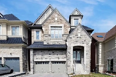 5 bed 5 bath house - Leslie And Major Mackenzie Image# 1