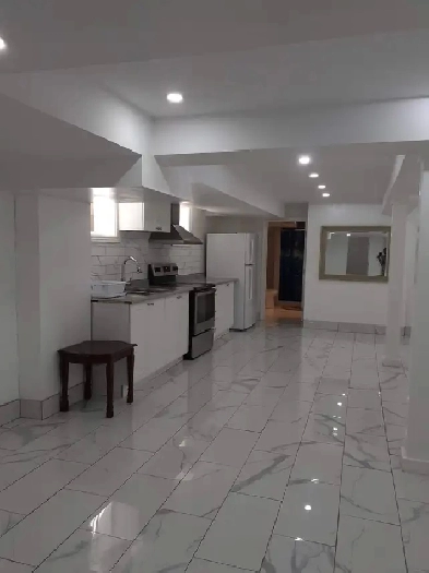 Square one basement Image# 4