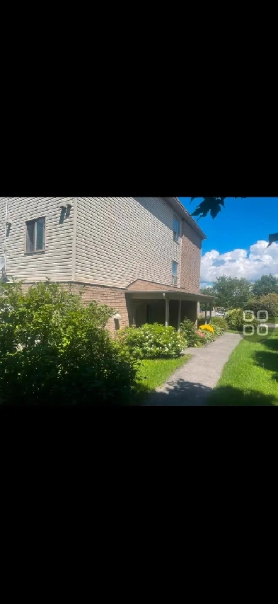 Condo semi-meublé à louer sur le blvrd du Plateau Gatineau Image# 4