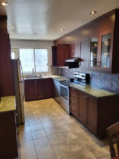 Bel appartement 5 1/2 à louer/ Beautiful 5 1/2 apartment to rent Image# 1