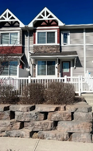 3 Bedroom Townhouse in Beautiful Kernohan Ravine Image# 6