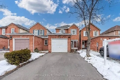 Perfect combination of comfort, style, and convenience! Image# 1