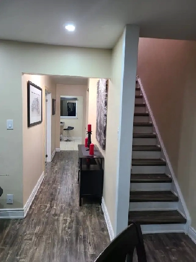 OW AND  ODSP ACCEPTED couch bed own space available now Image# 1