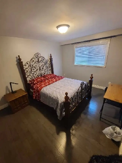 Private Room Highway 410 Brampton Image# 1