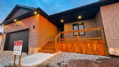 BRAND NEW Quispamsis NB, 5bed, 3bath, central heat and view! Image# 5