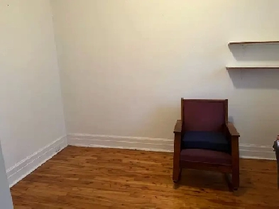 Colocation 1er juin dans superbe 51/2 en plein coeur de Verdun! Image# 1