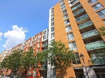 Condo 4½ avec 2 salles de bain au centre-ville, électro inclus Image# 1