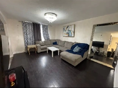 HOUSE FOR RENT WITH UPDATES, PARKING & BACKYARD