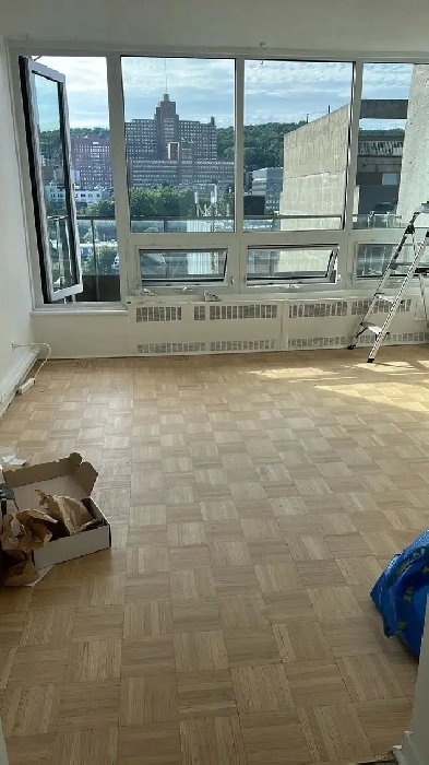 Studio appartment, Downtown Montreal 22nd floor Image# 2