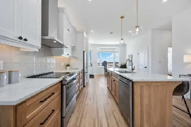 Brand New 2 Bed, 2 Bath Townhouse Image# 9