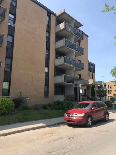 Location un 31/2 en parfaite condition hochelaga Image# 9