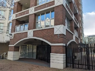 $4,800 / 3br - 1300ft2 - Available June 1 - Beautiful 3 Bed, 2 B Image# 1
