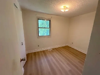 2 Rooms for Rent - Scarborough @ Markham/Finch Image# 1