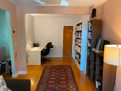4.5 apartment, fully furnished, near Metro Jolicoeur. Image# 10