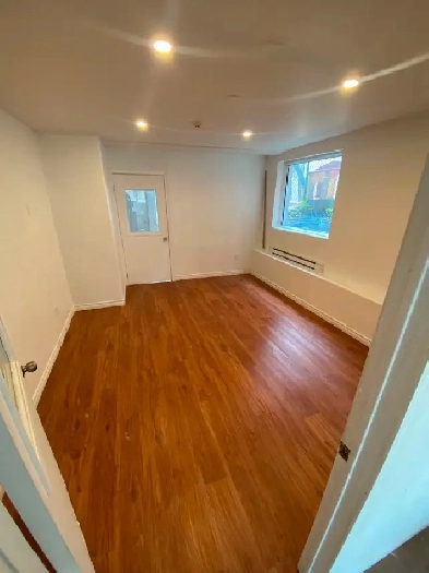 Chambre rénovée, emplacement de choix – 750 $, Wi-Fi inclus, Image# 1
