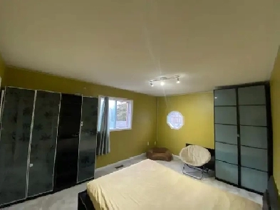 FURNISHED CLEAN ROOMS NEAR PEARSON/BUS/GYM/SHOPPING CAR PARKING Image# 1