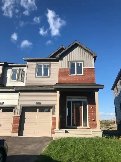 Kanata semi-detached Townhosue for rent Image# 1
