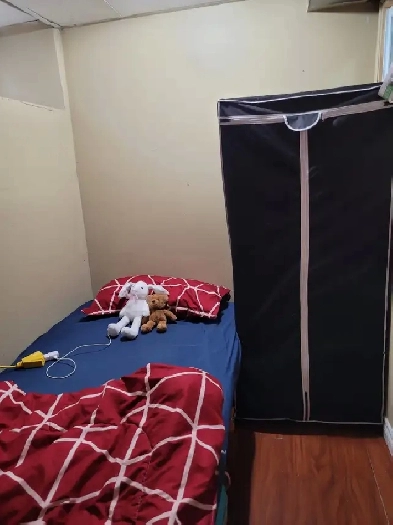 Room for rent in Brampton (only girl) Image# 1