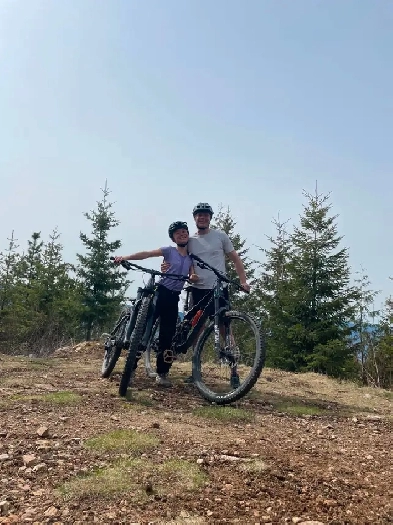ISO room for a couple in Canmore/Banff ASAP Image# 1