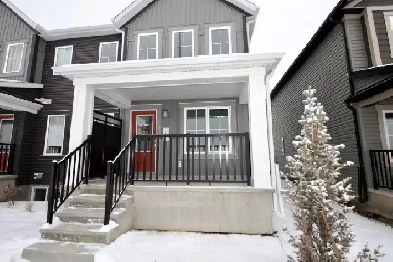 3 bed 2.5 Bath Dbl Garage Townhouse Hearthstone Image# 8