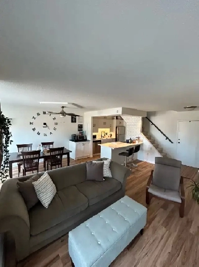 ROOM FOR RENT - GRAD STUDENT - 2BR Downtown Dundas Condo | $1150 Image# 2