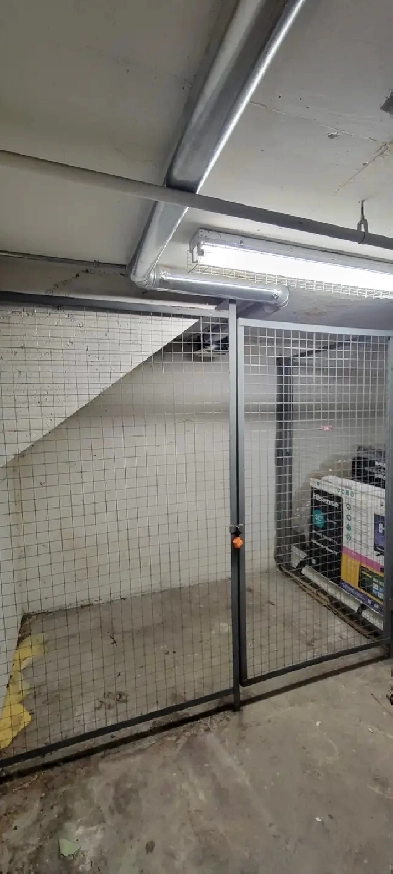 Storage Locker for Rent - Downtown (Yonge & Bloor) Image# 1