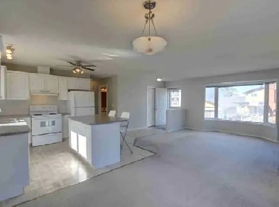 2 Bed 2 Bath in Prime Downtown Location Image# 7