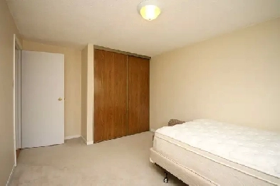 Room for rent in Etobicoke in front of Humber college N campus Image# 2