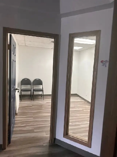 PREMIUM OFFICE SPACE – WHERE YOUR BUSINESS THRIVES! (1-OFFICE) Image# 2