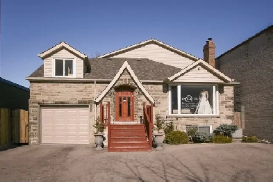 Cozy Bachelor Apartment In Port Credit Image# 3