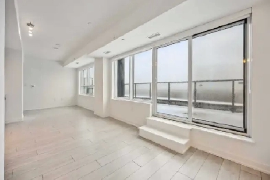 Luxury 3-Bedroom Penthouse at Glencairn Sub - Fores Hills Finest Image# 6
