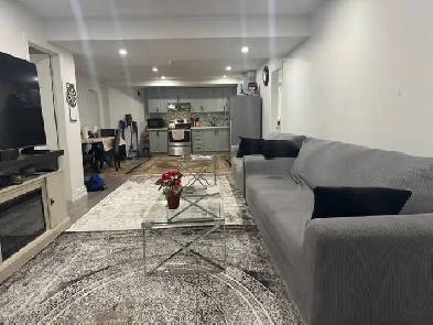 Stunning 2-Bed 2-Bath Walkout Basement – Family Friendly Image# 1