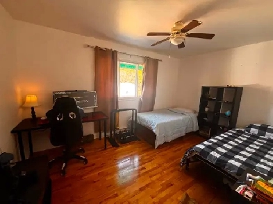 Grand 5 1/2 de 1e étage d'un Triplex appartement à louer Image# 4