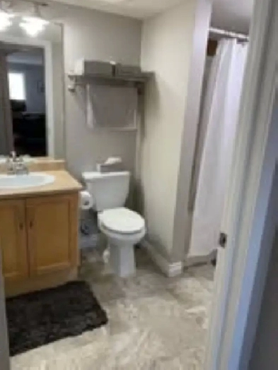 Gorgeous condo in south Edmonton Image# 2