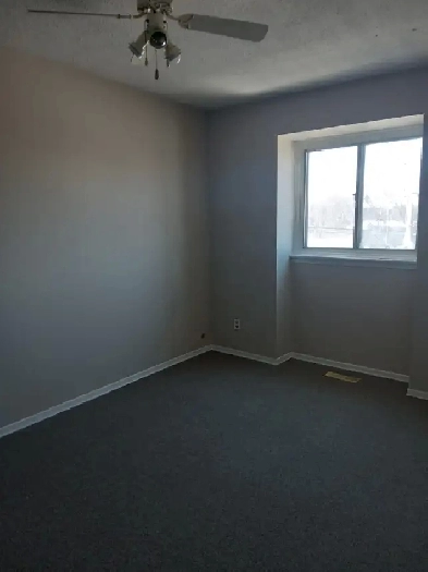 Townhouse rental 3bedroom in Brampton Image# 1