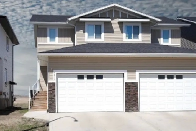 3170 Mazurak Cres - Beautifully Updated 2 Storey In Hawkstone Image# 8